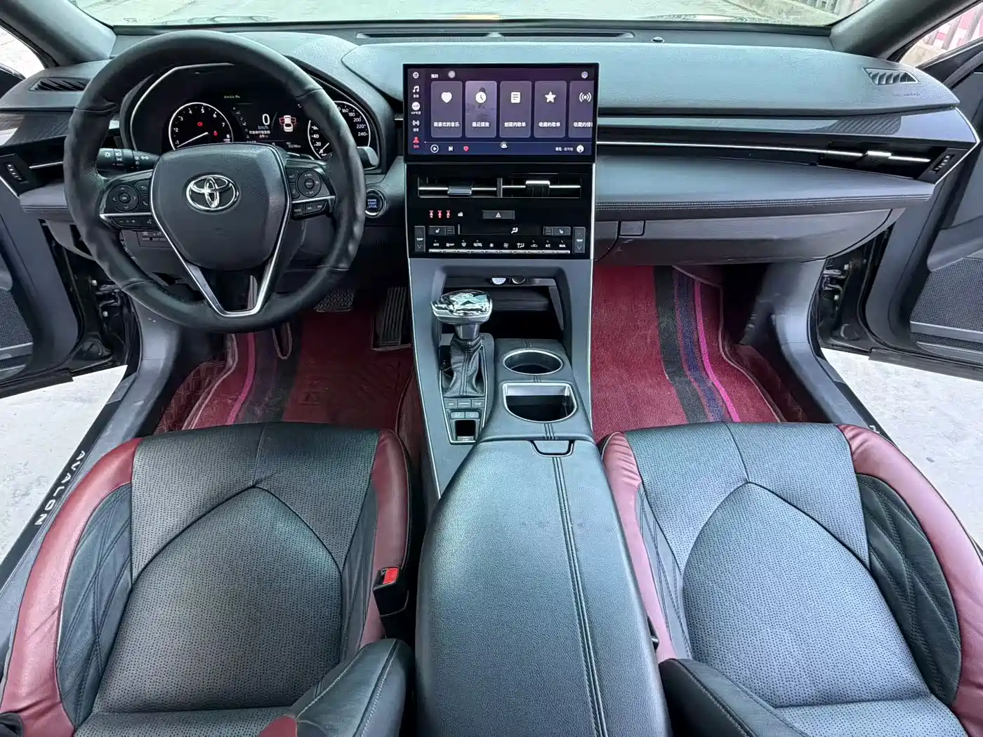Toyota Avalon 2021 2.5L Touring Noble SPORT Edition фото 7