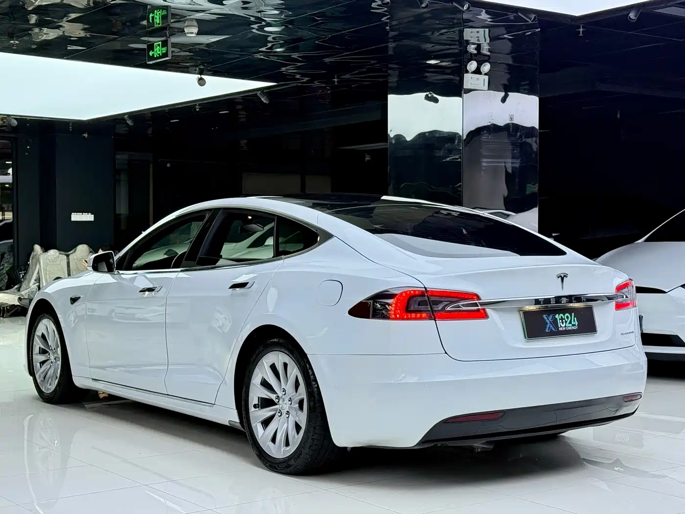 Tesla Model S 2020 2019 Performance High-performance Version