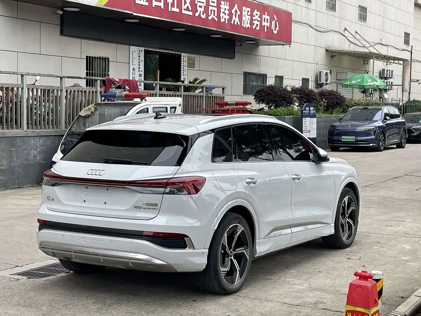 Audi Q4 e-tron 2022 40 e-tron First Edition фото 9