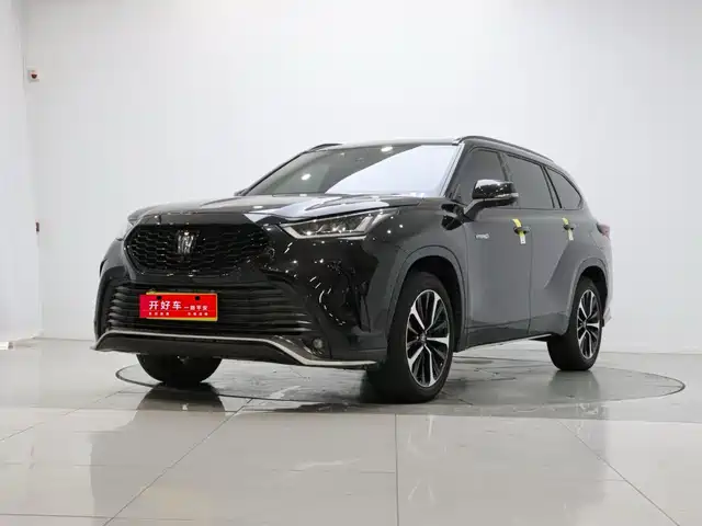 Toyota Crown Kluger, 2024