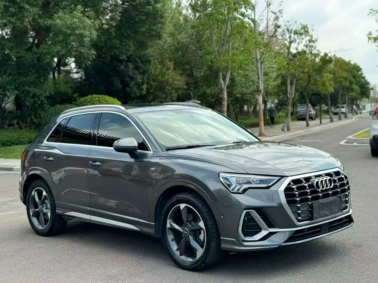 Фото 3 - Audi Q3