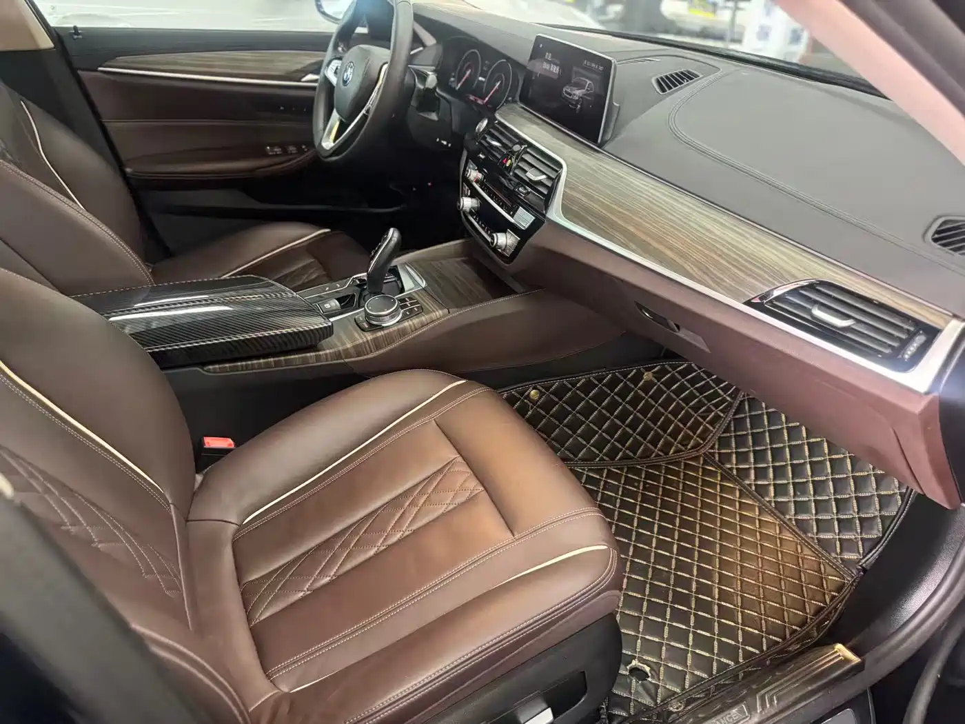 BMW 5 Series New Energy 2019 Facelift 530Le Luxury Package фото 5