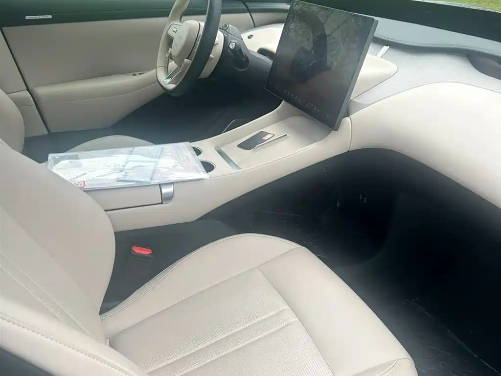Xiaomi Auto Xiaomi YU7 2025 Extended Range RWD Edition фото 6