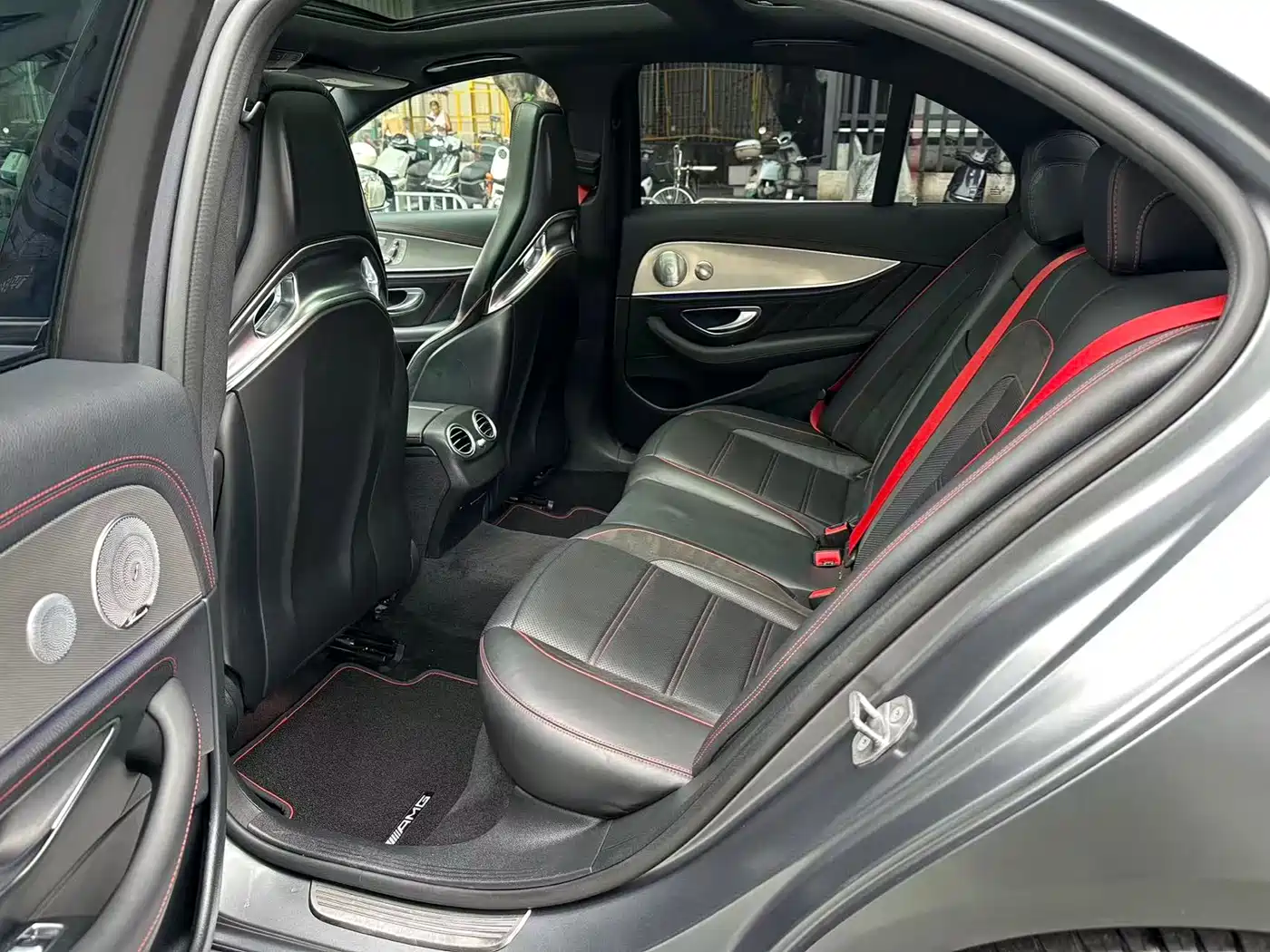 Mercedes-Benz E-Class AMG 2017 AMG E 43 4MATIC Special Edition фото 11