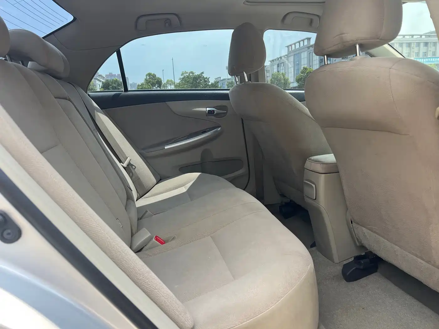 Photo 14 - Toyota Corolla