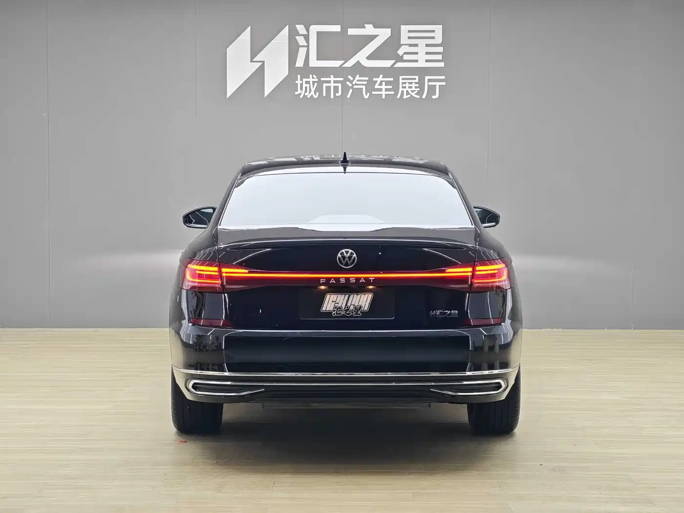 Volkswagen Passat 2023 Facelift 330TSI Luxury Edition фото 5