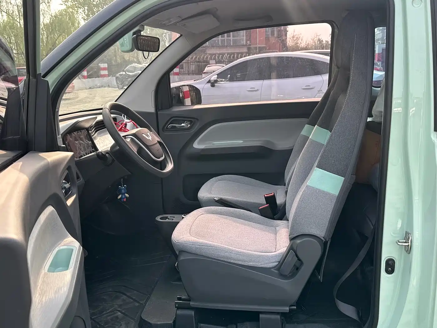 WULING AUTOMOBILE HONGGUANG MINIEV