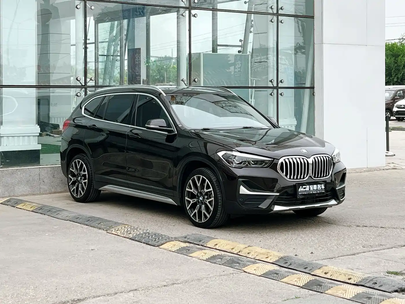 Фото 3 - BMW X1