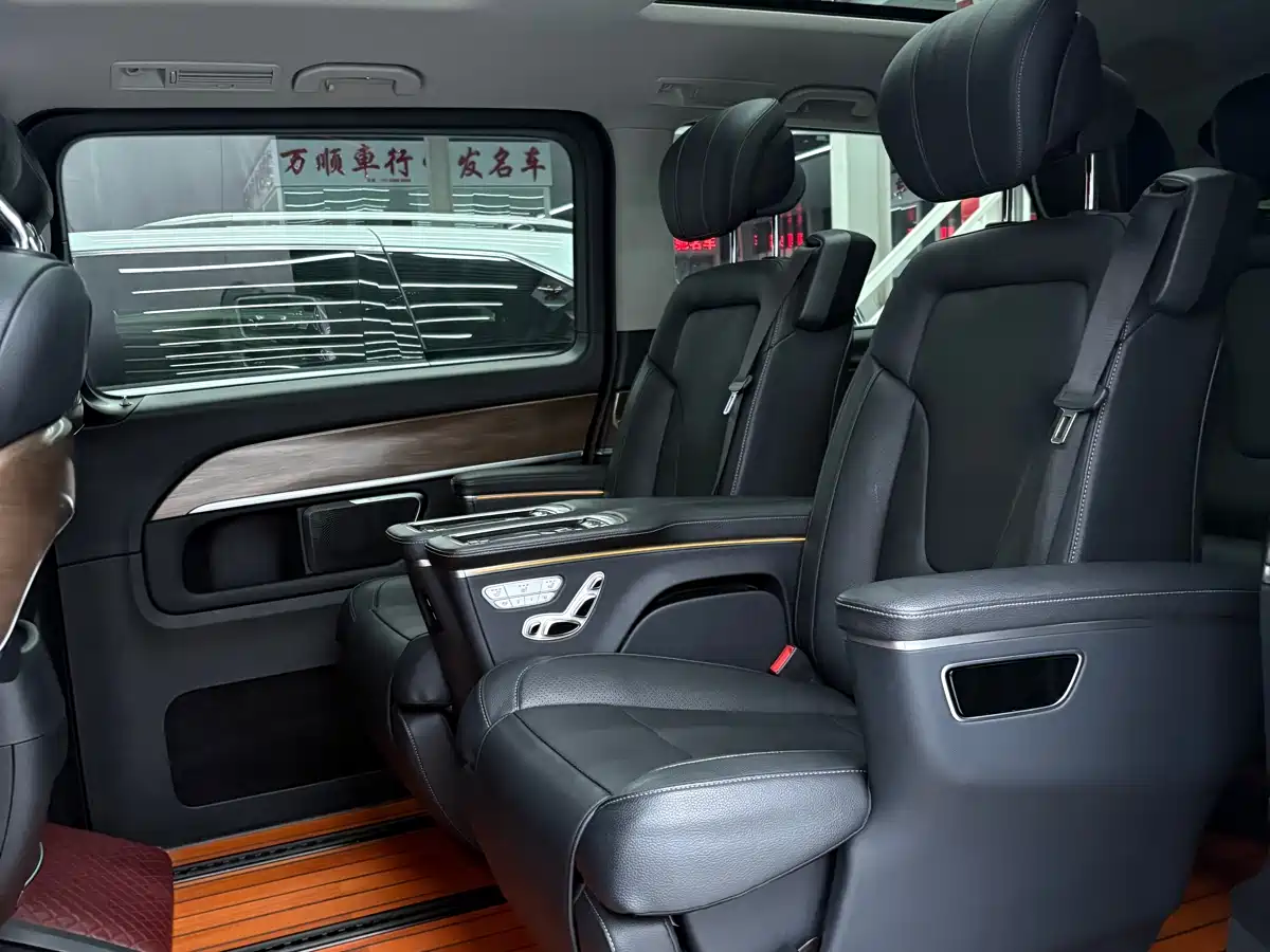 Mercedes-Benz V-Class 2021 V 260 Premium Edition фото 12