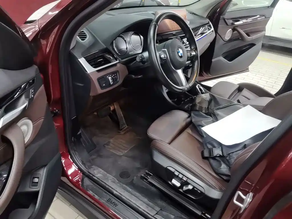 BMW X1 2021 sDrive25Li Leading фото 23