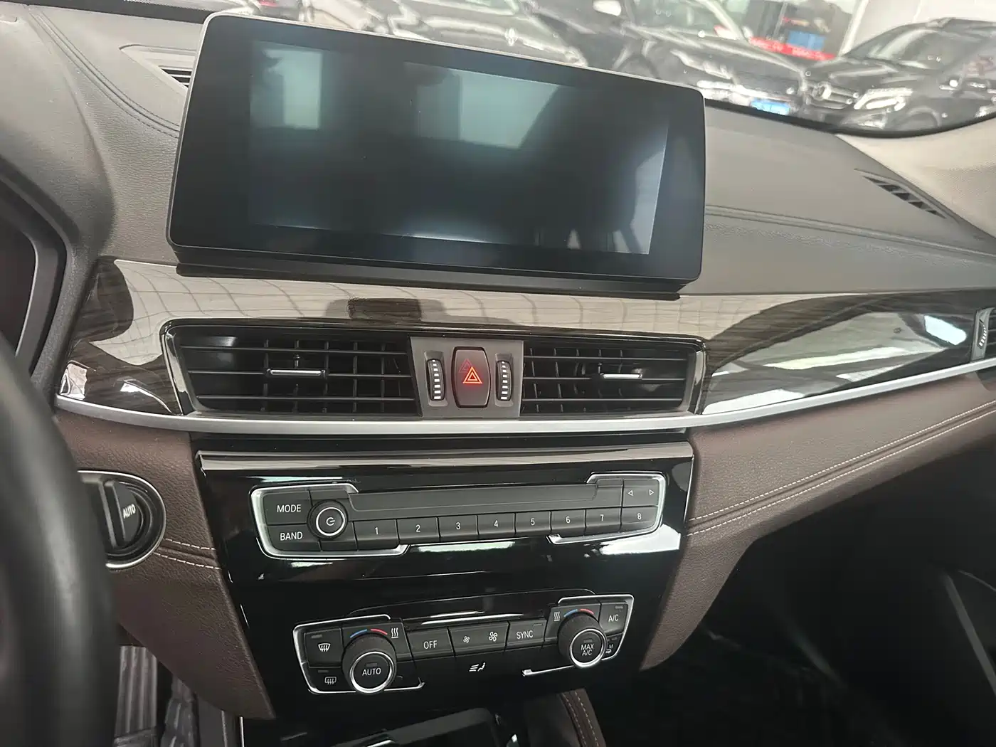 BMW X1 2021 Facelift xDrive25Li Premium фото 17