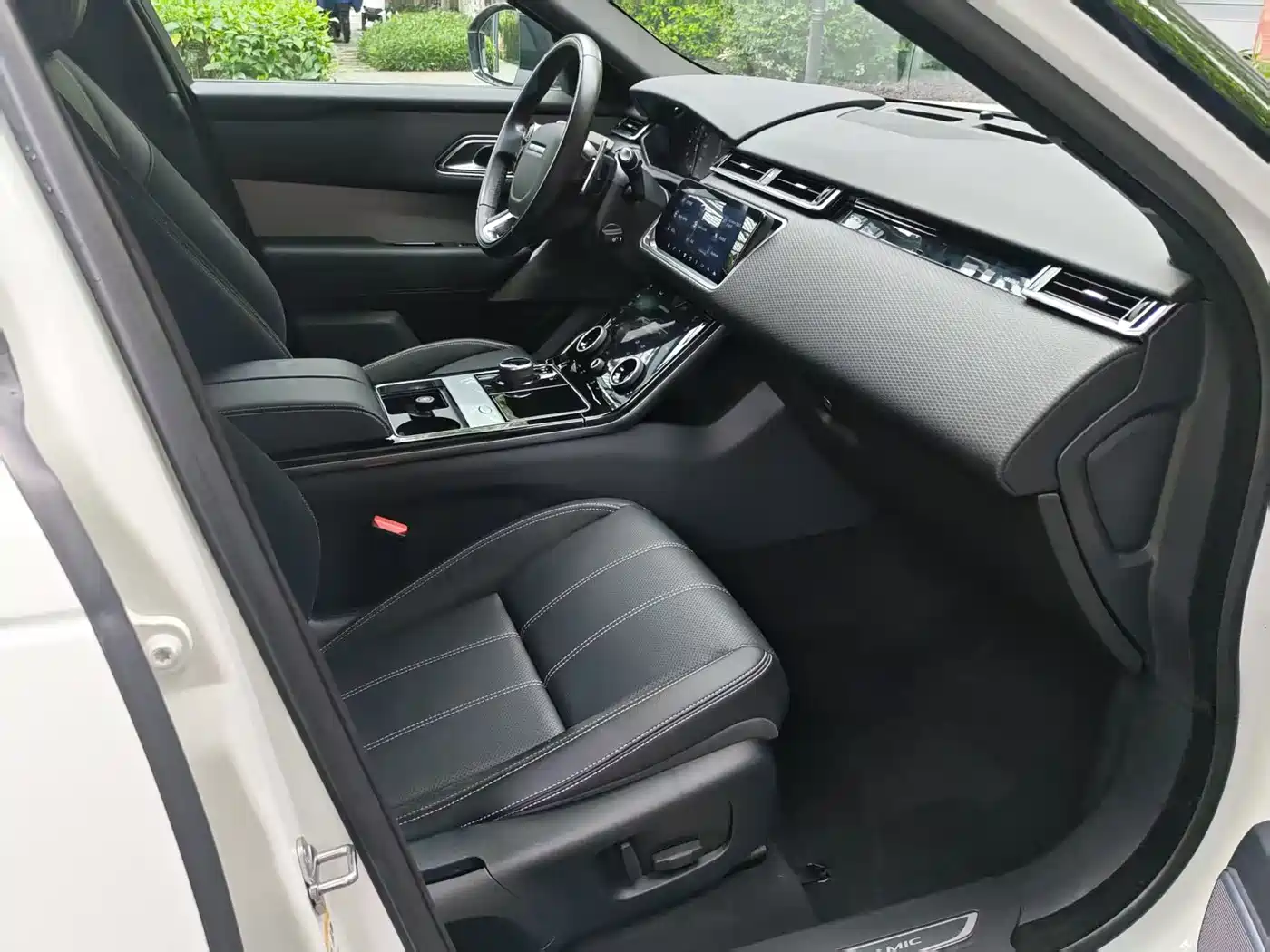 Land Rover Range Rover Velar 2017 P380 R-DYNAMIC SE фото 11