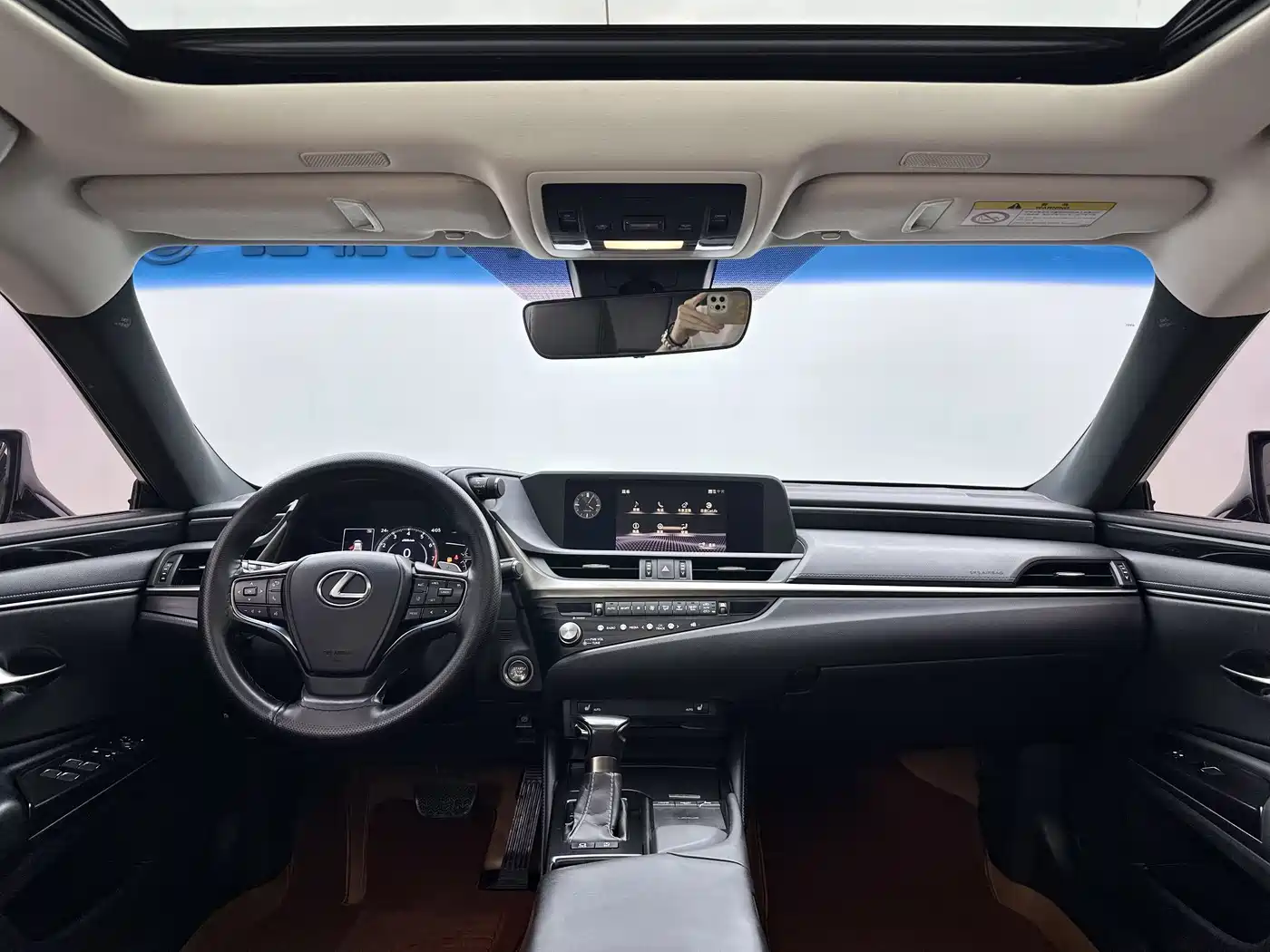 Lexus ES 2020 200 Excellence фото 8