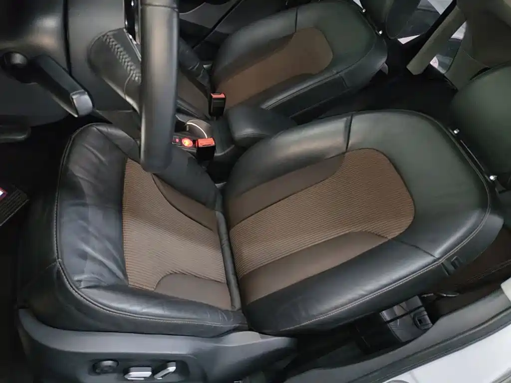 Audi Q3 2018 30th Anniversary Edition 30 TFSI Fashion фото 15