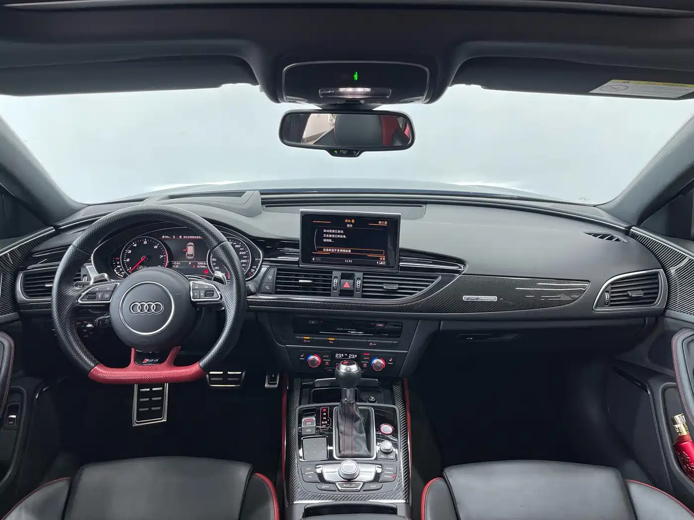 Audi RS 6 2016 RS 6 4.0T Avant фото 13