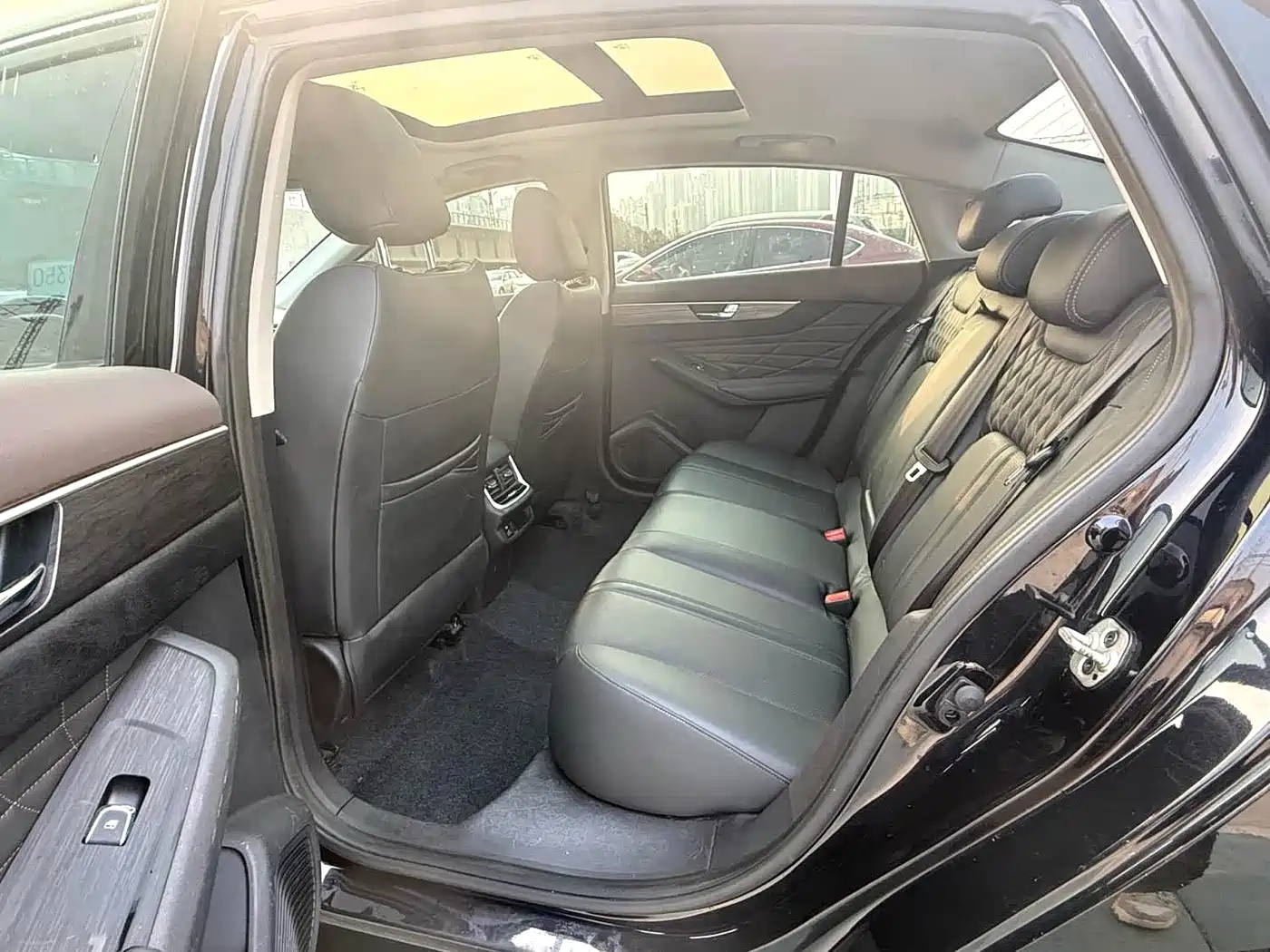 DONGFENG YI HYUN MAX