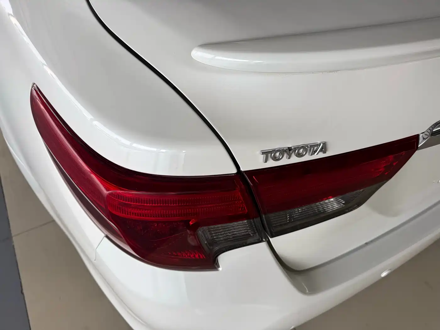Toyota Reiz 2013 2.5V Premium Edition фото 18