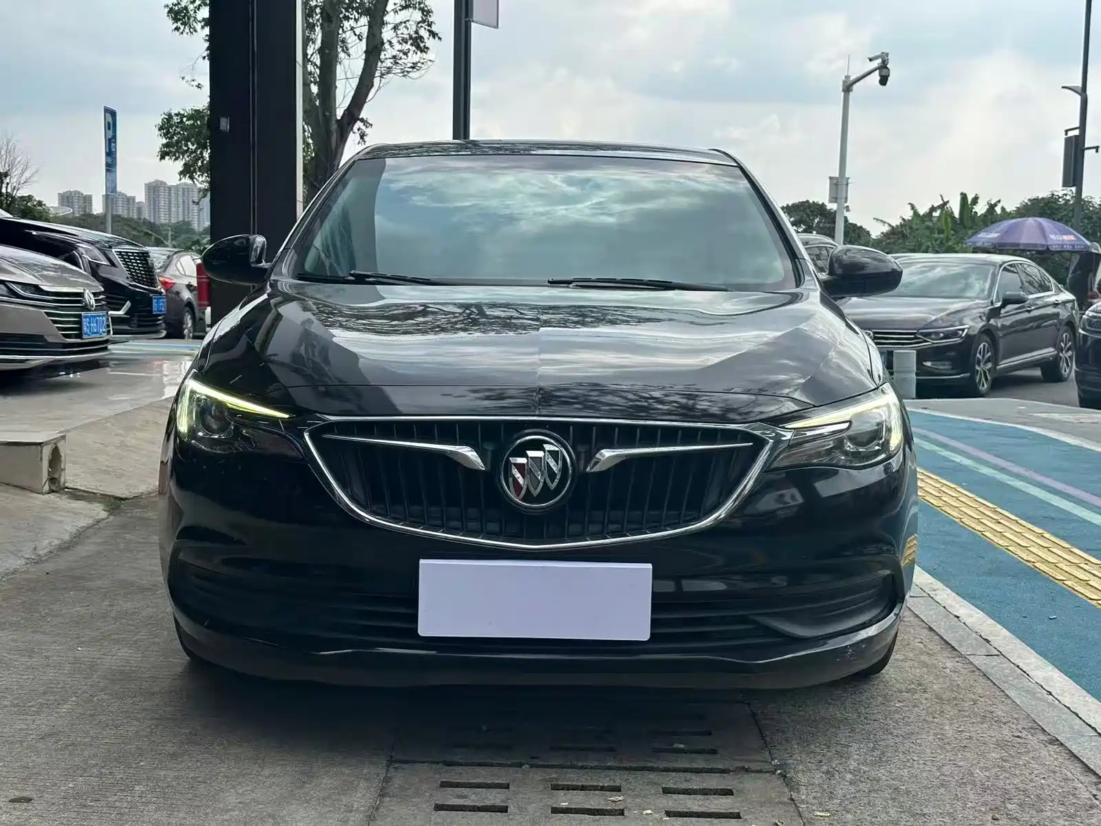 Photo 2 - Buick Excelle