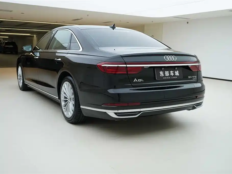 Audi A8 2021 A8L 50 TFSI quattro Comfort фото 4