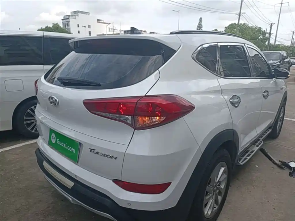 Hyundai Tucson 2015 1.6T Dual Clutch 2WD Smart фото 7