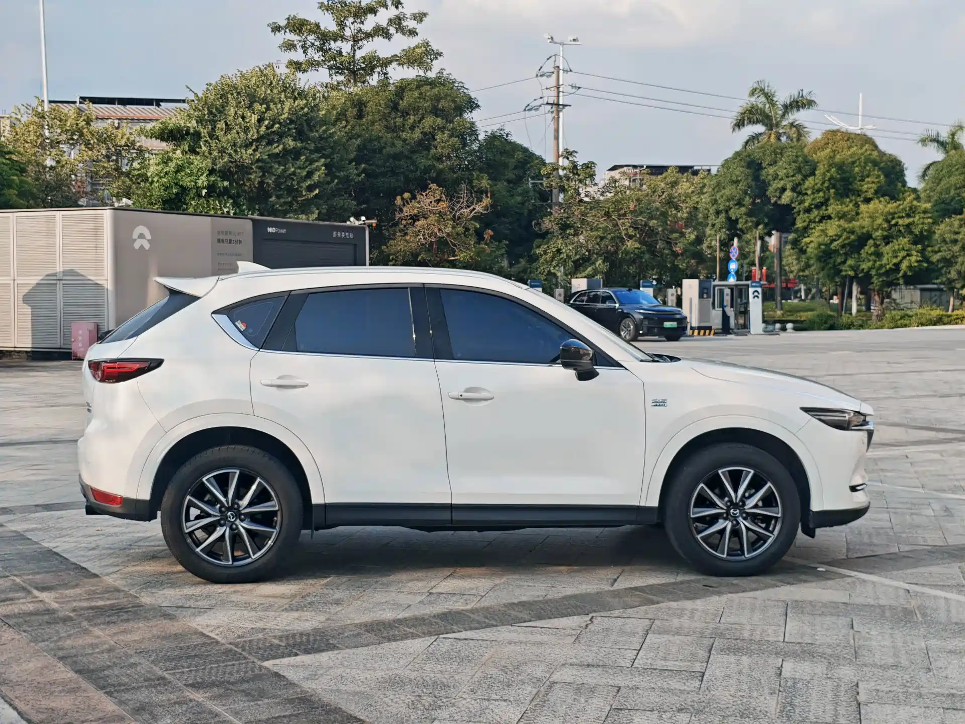 Photo 5 - Mazda CX-5