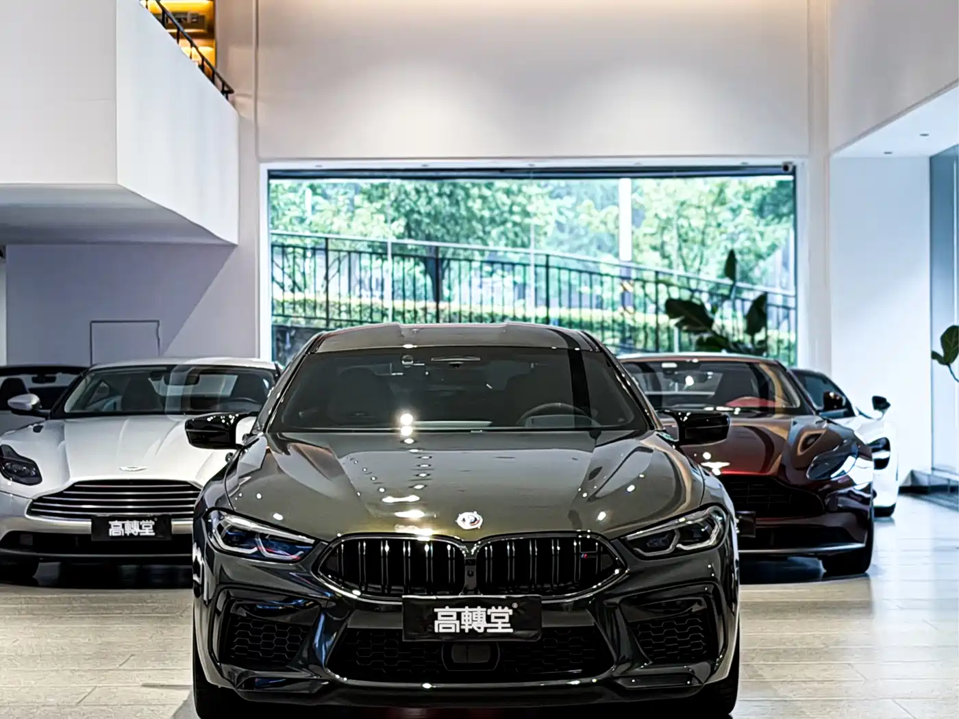 2023 BMW M8