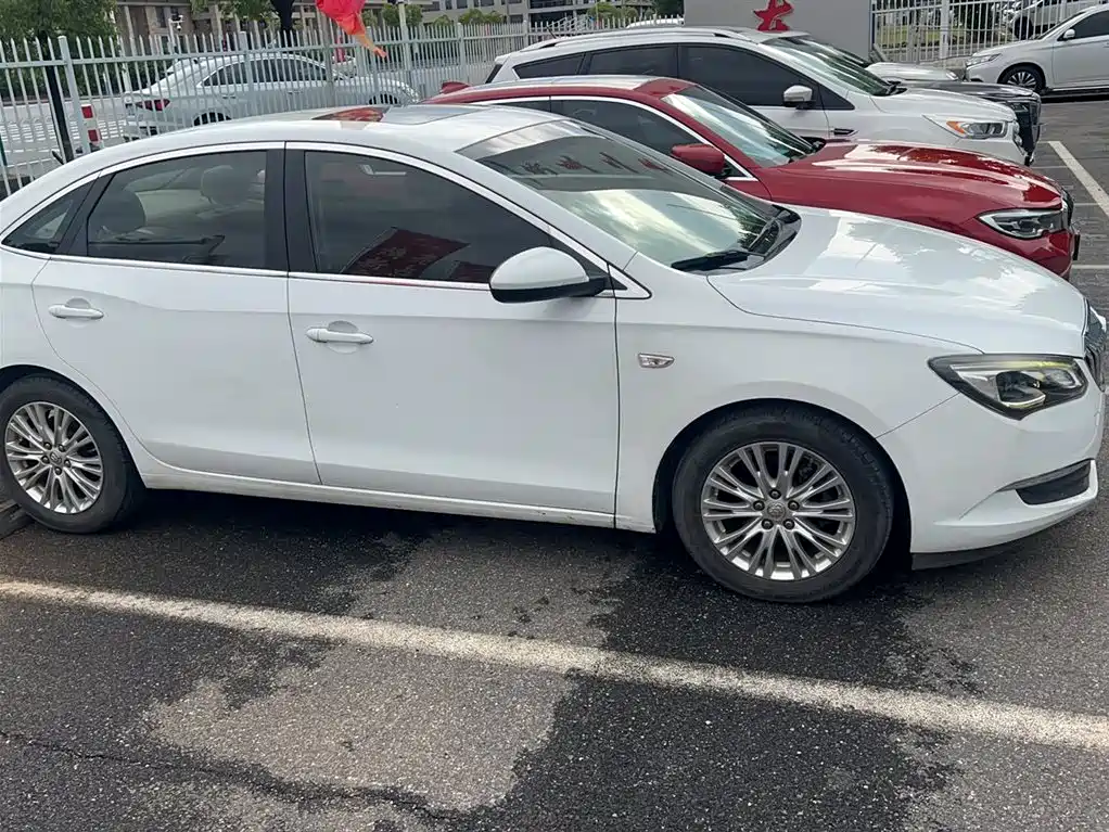 Buick Excelle 2015 18T Dual-Clutch Elite фото 7