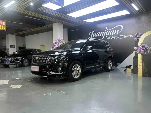 Cadillac XT6 28T, 6 мест, полный привод, Люкс
