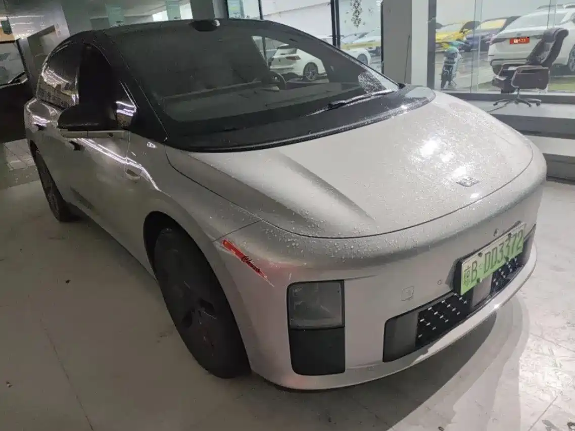 Li Auto i6 2025 2025 2WD Base Model