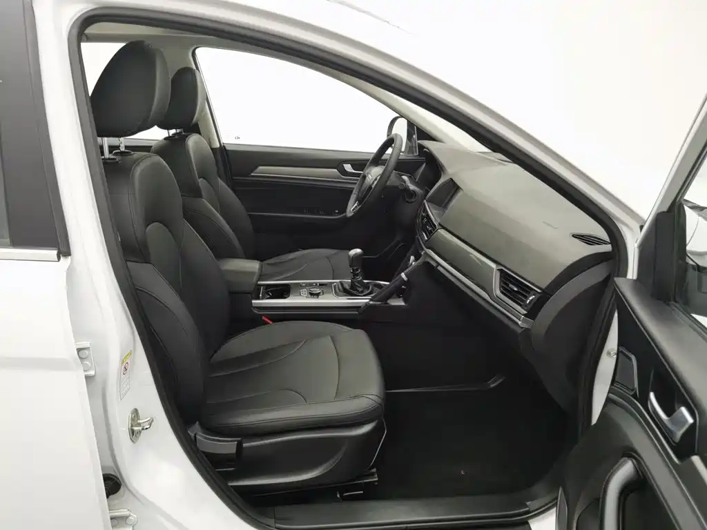Photo 23 - Haval H6