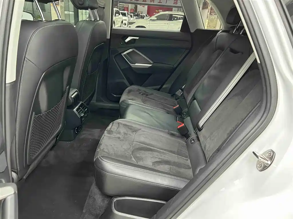 Audi Q3 2022 35 TFSI Fashion Dynamic фото 14