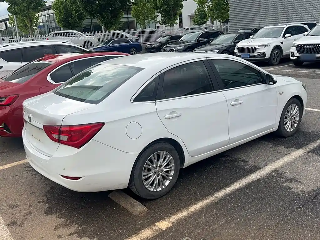 Buick Excelle 2015 18T Dual-Clutch Elite фото 8