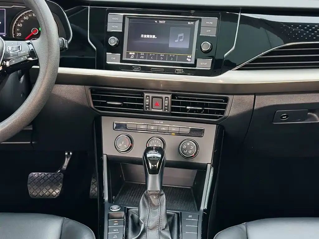 Volkswagen Passat 2019 Model 280TSI Business Edition China VI фото 18
