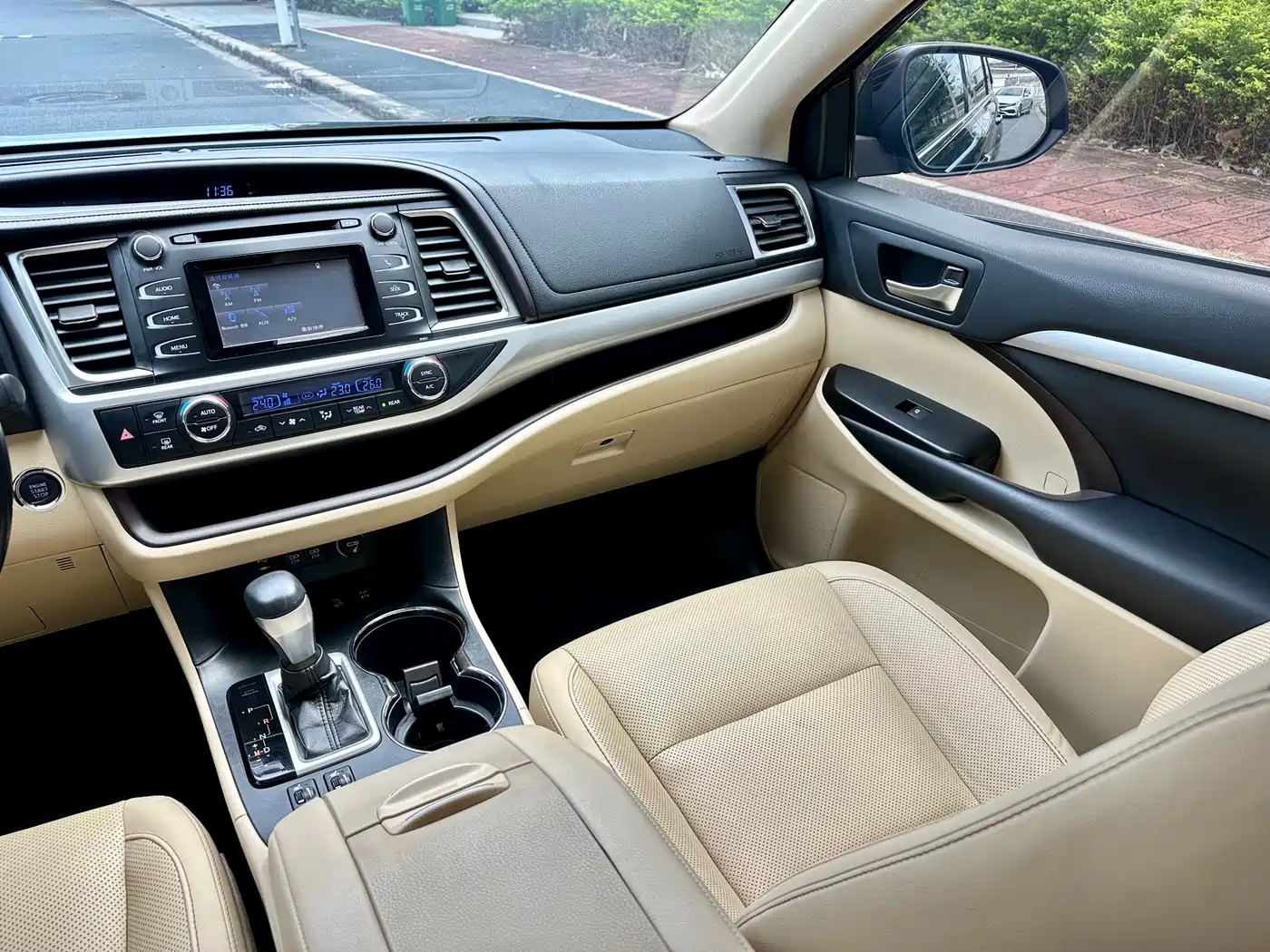 Toyota Highlander 2018 2.0T 4WD Luxury 7-seater China VI фото 22