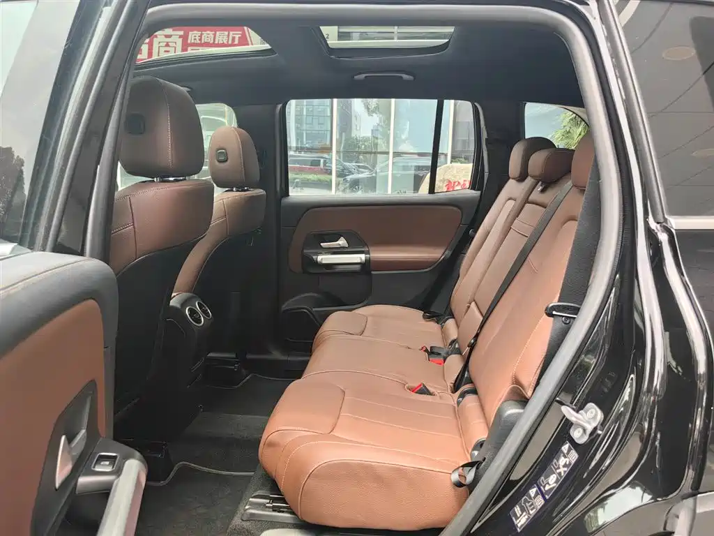 Mercedes-Benz GLB 2025 Model GLB 220 Fashion Style фото 14