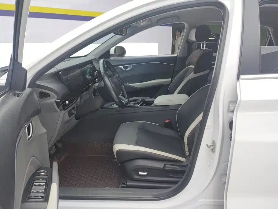 Baojun RC-6 2019 2019 1.5T CVT 24-hour Online Luxury