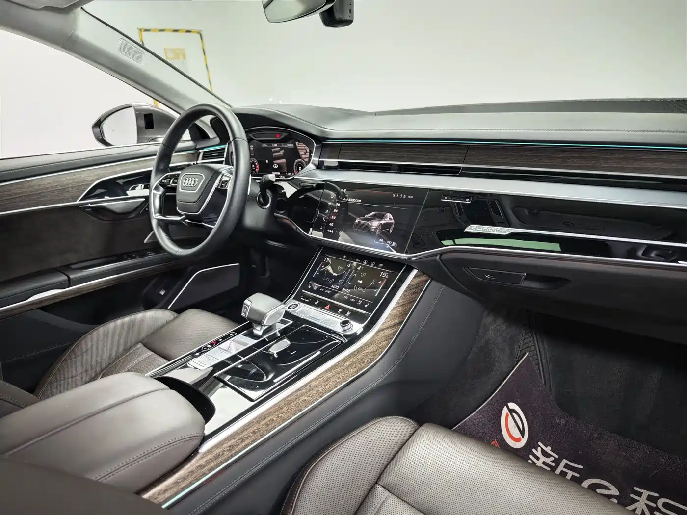 Audi A8 2021 A8L 55 TFSI quattro Premium фото 18