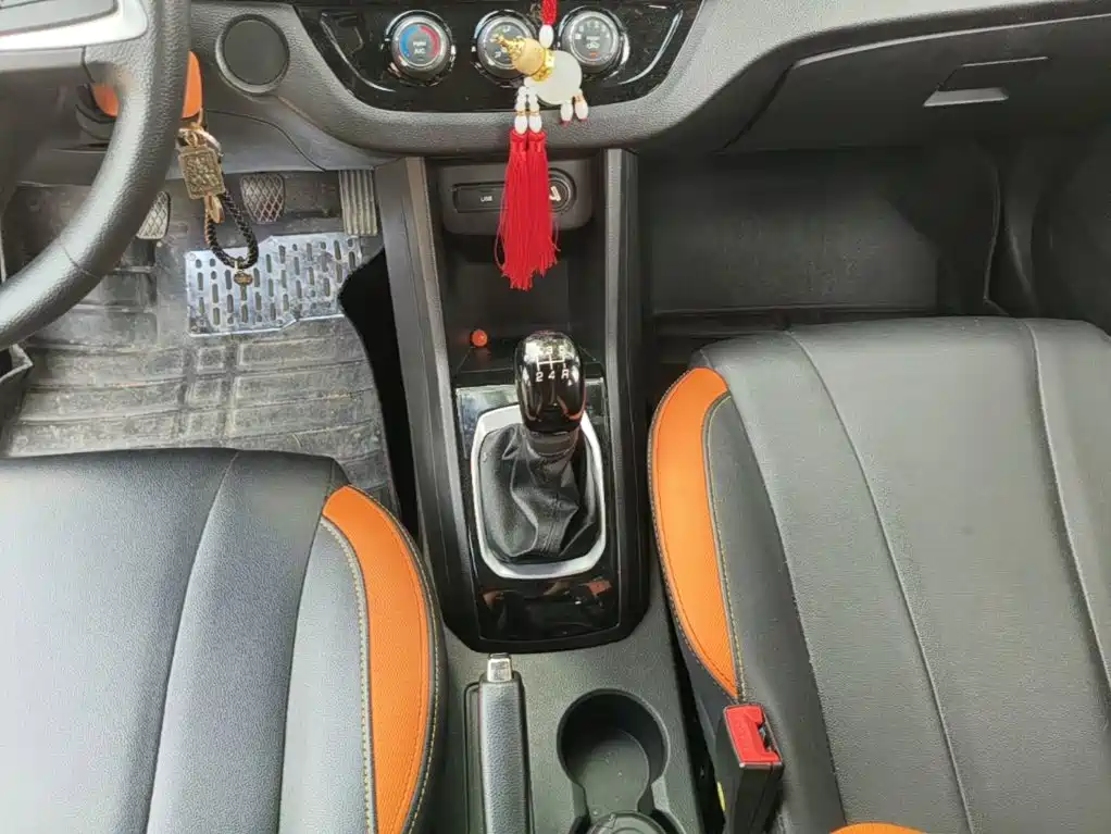 Baojun 310 2017 2016 1.2L Manual Luxury Type