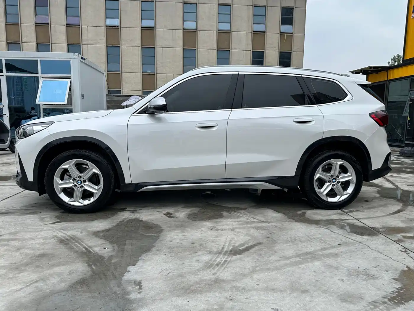 BMW X1 2023 sDrive20Li X Design Package фото 7