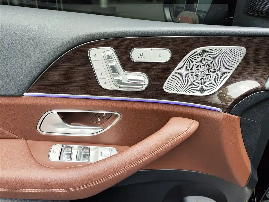 Mercedes-Benz GLE 2025 Facelift GLE 350 4MATIC Fashion Model фото 9