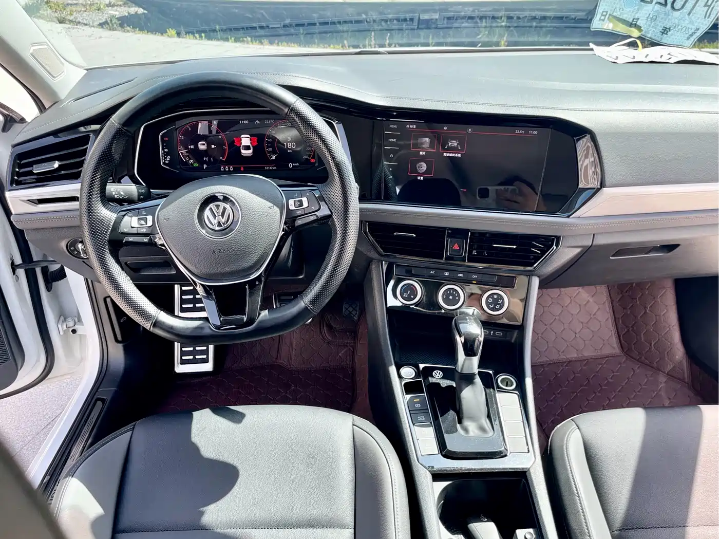 Volkswagen Sagitar 2022 280TSI DSG Surpassing Edition фото 11