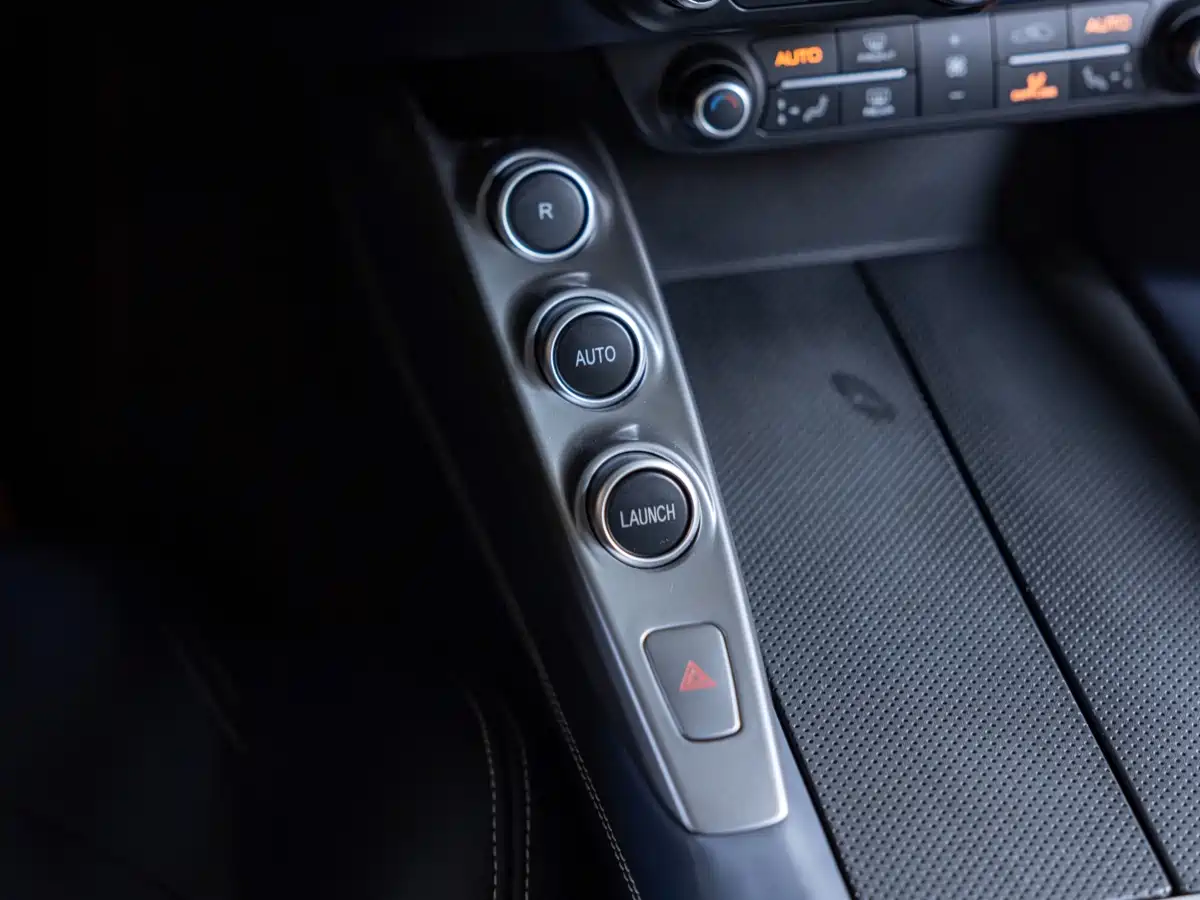 Ferrari GTC4Lusso 2017 2016 6.3L V12