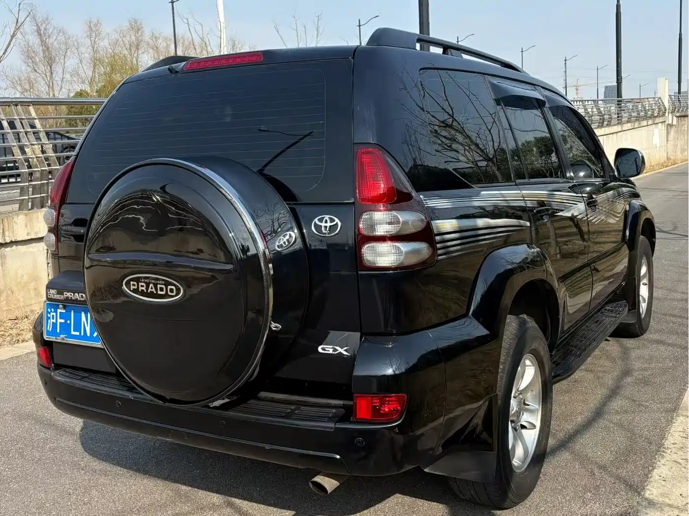 Toyota Prado 2005 4.0L Automatic GX Sport DVD Edition фото 4
