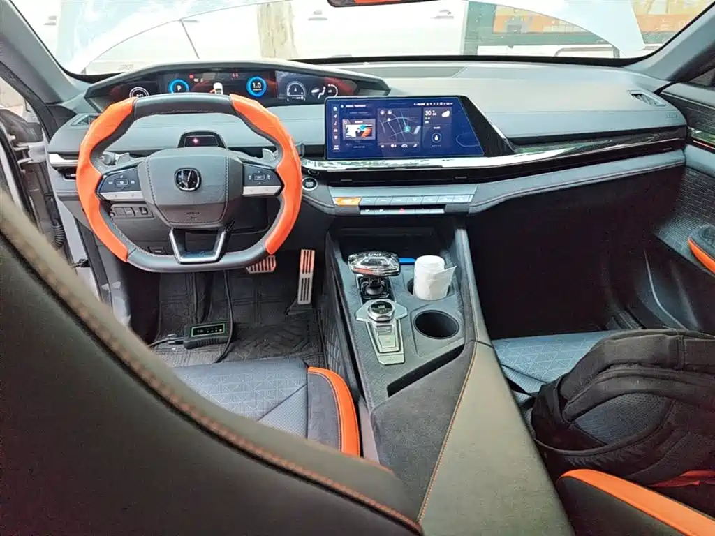 CHANGAN UNI-V