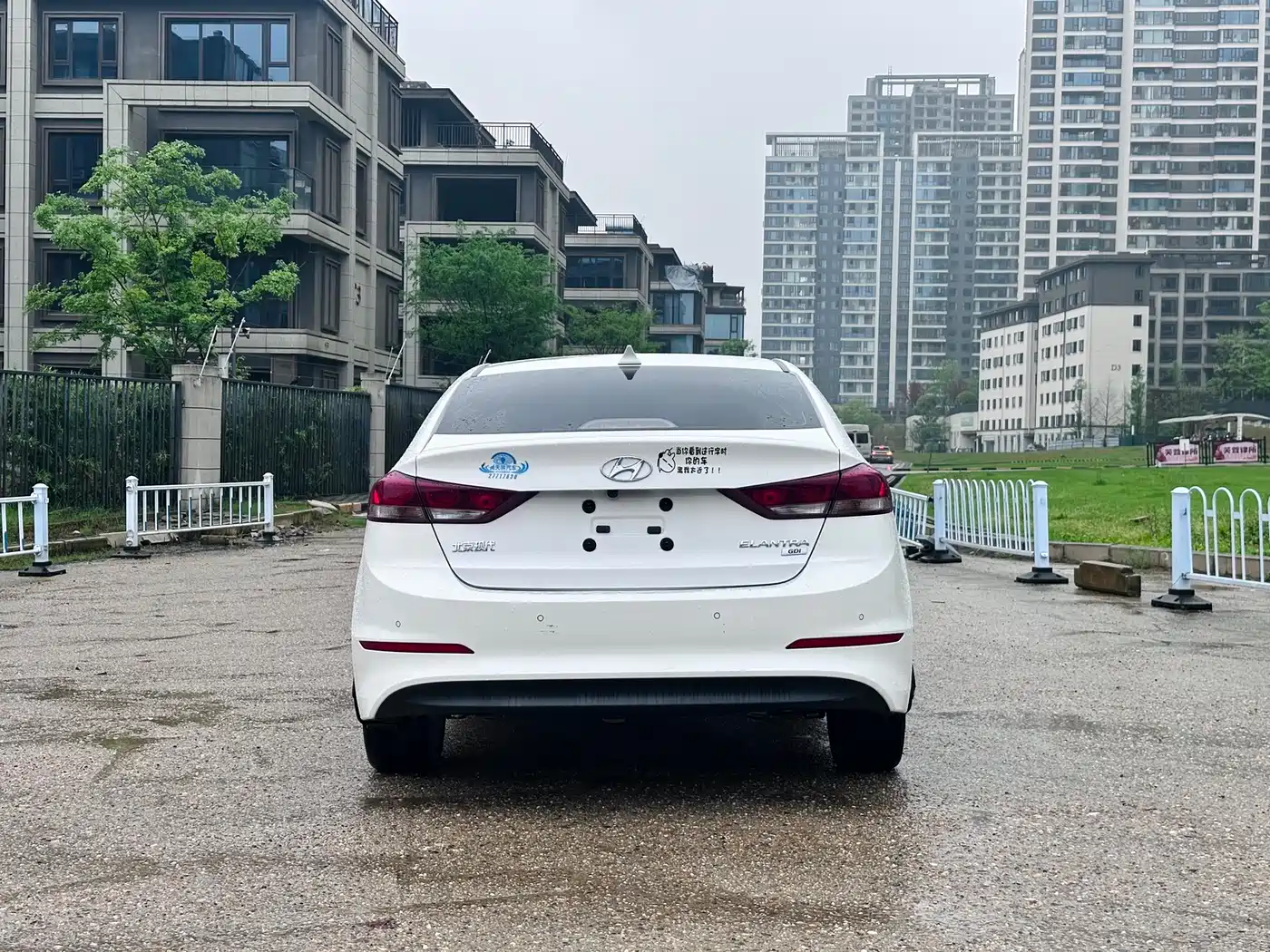 Hyundai Elantra 2016 1.6L Auto Smart·Luxury Edition фото 14