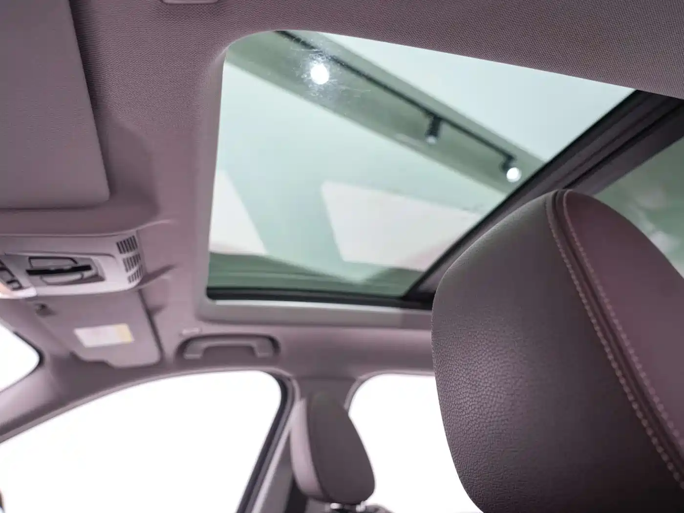 BMW X1 2019 sDrive18Li Premium Model фото 9