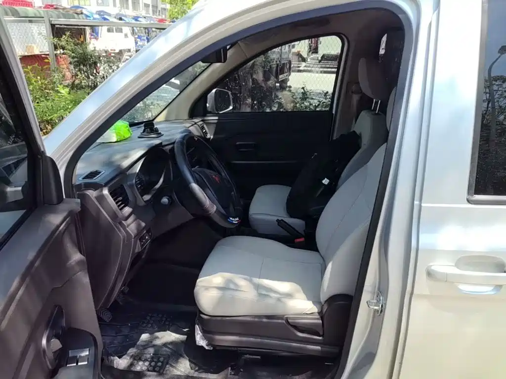 Wuling Motors Wuling Hongguang V 2026 2022 1.5L Power Enjoy Edition Electric Power Steering LAR