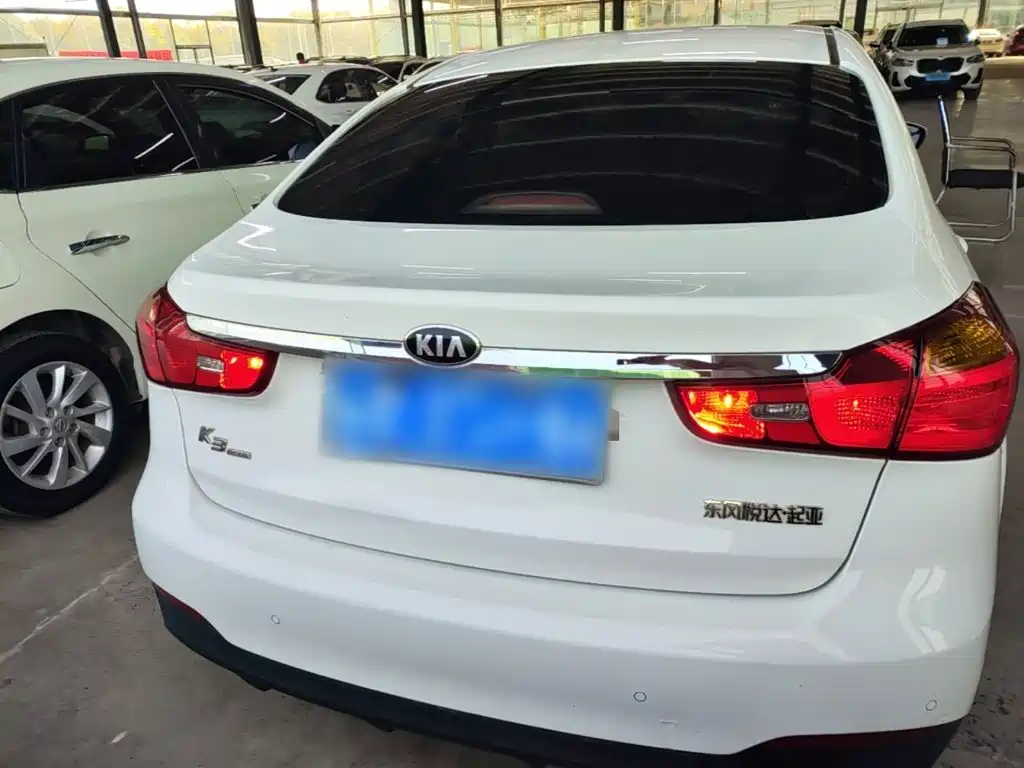صورة 6 - Kia K3