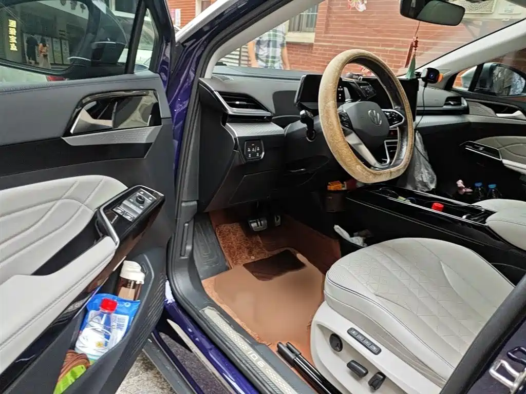 Volkswagen ID.6 X 2021 Pro Intelligent Long Range Edition фото 14