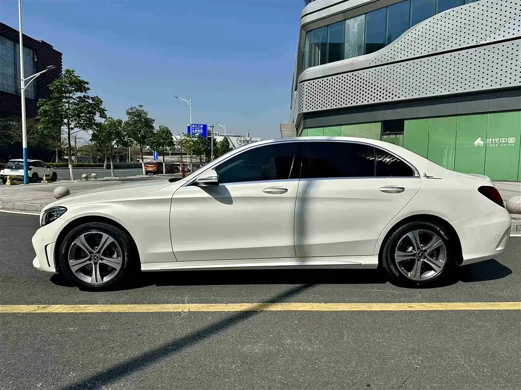 Mercedes-Benz C-Class 2020 C 260 L фото 10